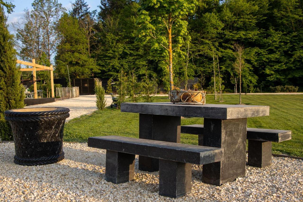Gites Briffaut Saint-Hilaire-Fontaine Luaran gambar